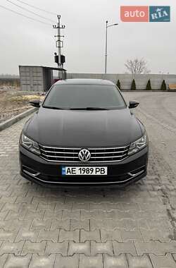 Седан Volkswagen Passat 2015 в Дніпрі