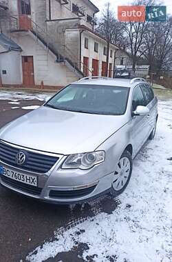 Універсал Volkswagen Passat 2005 в Львові