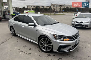 Седан Volkswagen Passat 2016 в Каменец-Подольском