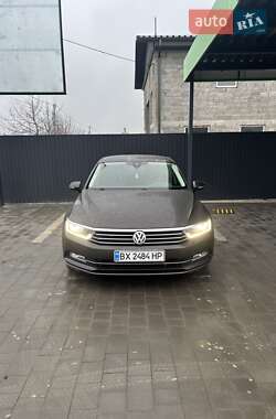 Седан Volkswagen Passat 2017 в Кам'янець-Подільському