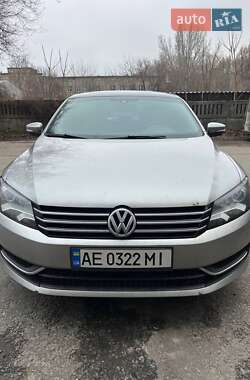 Седан Volkswagen Passat 2013 в Дніпрі