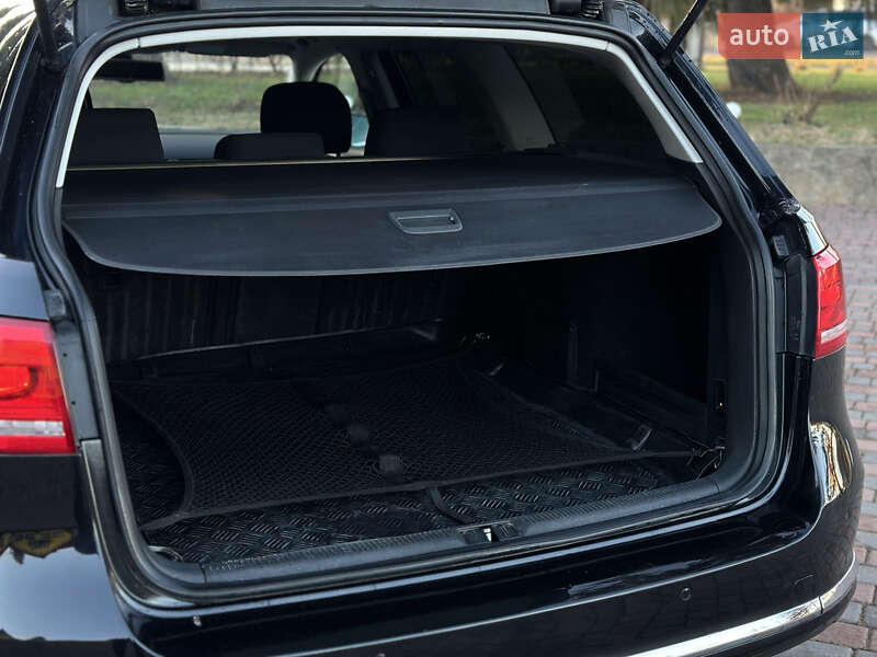 Универсал Volkswagen Passat 2014 в Староконстантинове