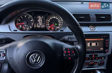 Седан Volkswagen Passat 2011 в Бердичеве