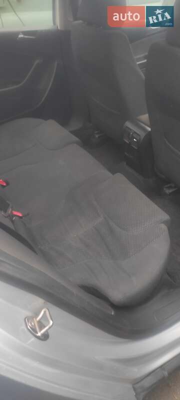 Седан Volkswagen Passat 2006 в Запоріжжі