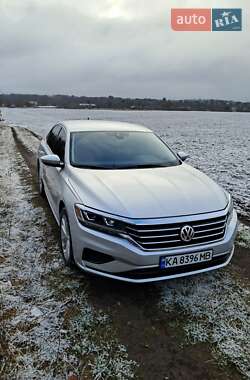 Седан Volkswagen Passat 2020 в Києві