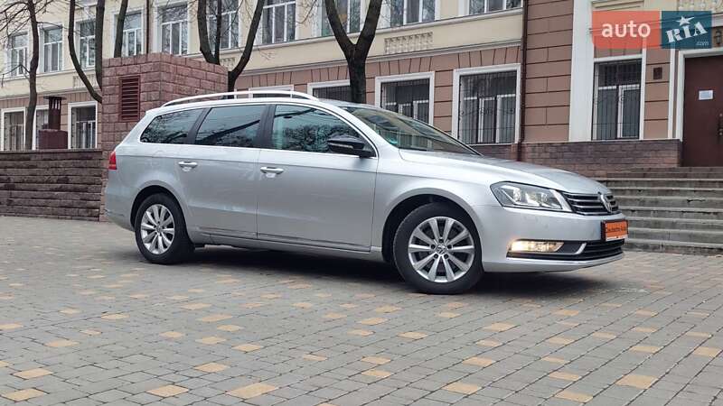 Универсал Volkswagen Passat 2015 в Одессе
