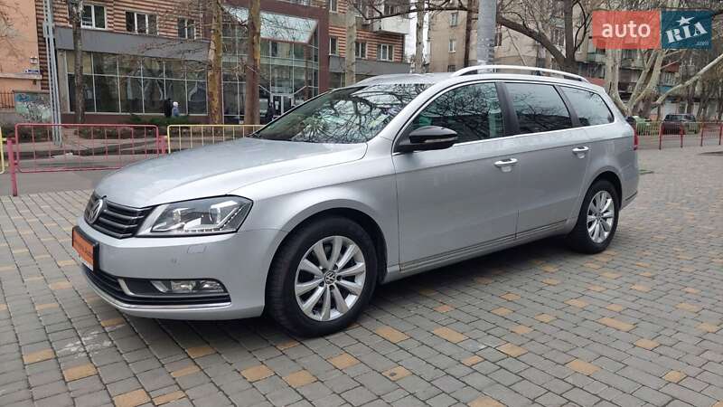 Универсал Volkswagen Passat 2015 в Одессе