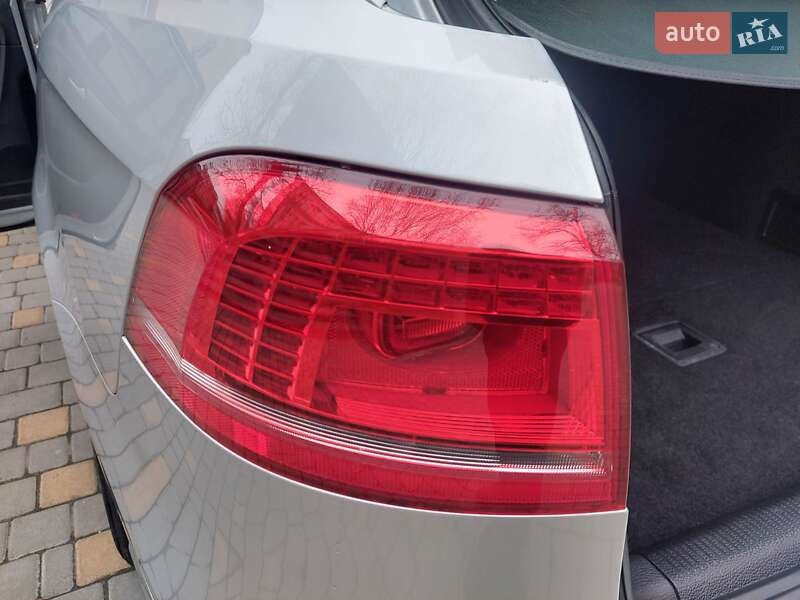 Универсал Volkswagen Passat 2015 в Одессе