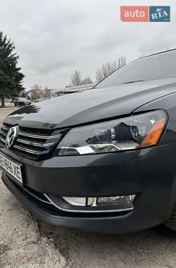 Седан Volkswagen Passat 2014 в Дніпрі