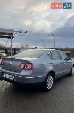 Седан Volkswagen Passat 2010 в Оброшине