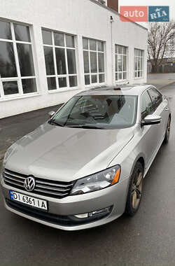 Седан Volkswagen Passat 2013 в Киеве