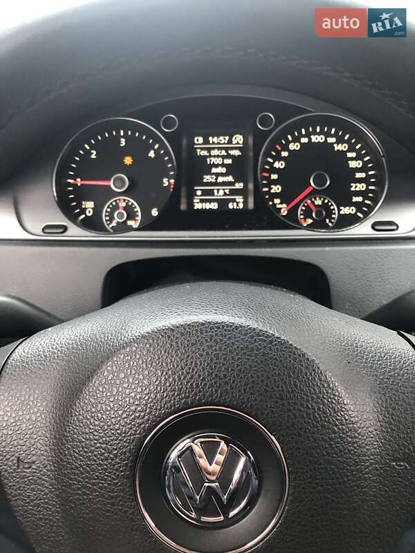 Седан Volkswagen Passat 2010 в Коломые