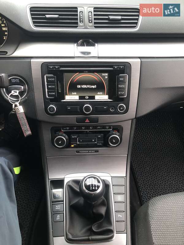 Седан Volkswagen Passat 2010 в Коломые