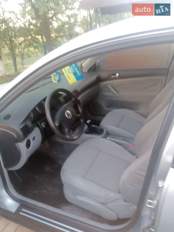 Седан Volkswagen Passat 2001 в Вашківцях