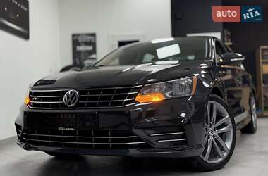 Седан Volkswagen Passat 2017 в Дрогобичі