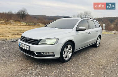 Універсал Volkswagen Passat 2012 в Мукачевому