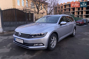 Універсал Volkswagen Passat 2016 в Хмельницькому