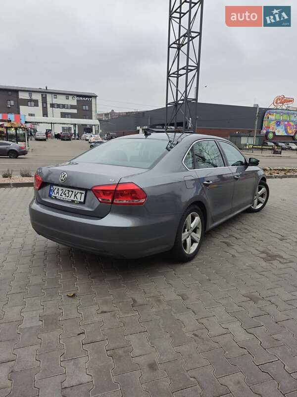 Седан Volkswagen Passat 2013 в Киеве