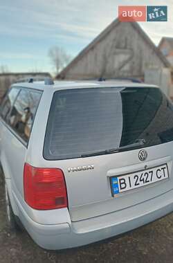 Універсал Volkswagen Passat 1999 в Житомирі