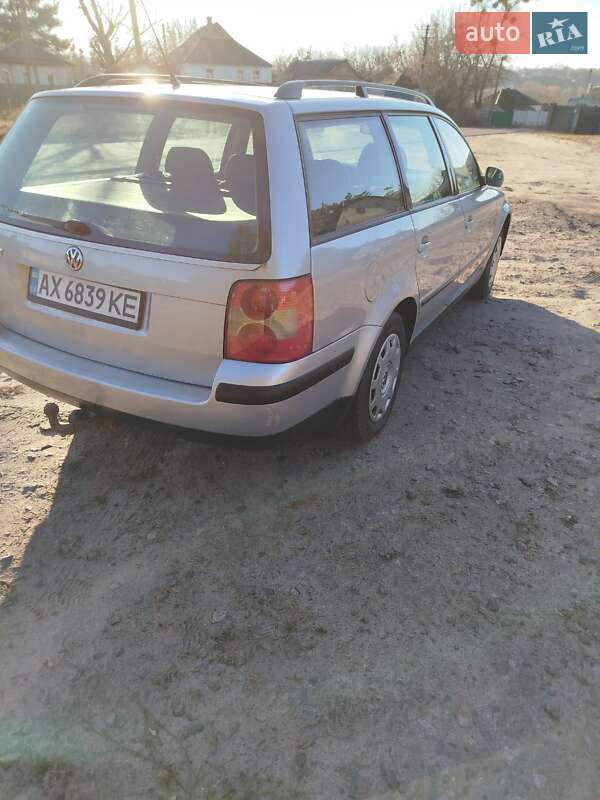 Универсал Volkswagen Passat 2000 в Харькове