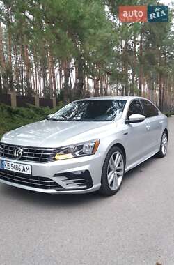 Седан Volkswagen Passat 2016 в Новомосковську