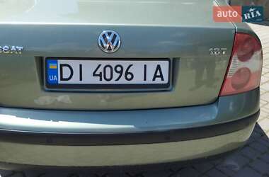 Седан Volkswagen Passat 2003 в Львове