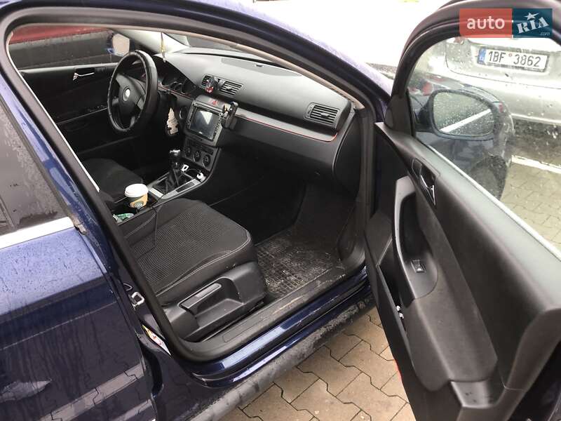 Универсал Volkswagen Passat 2006 в Сваляве