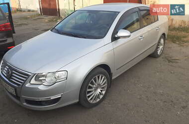 Седан Volkswagen Passat 2008 в Павлограді