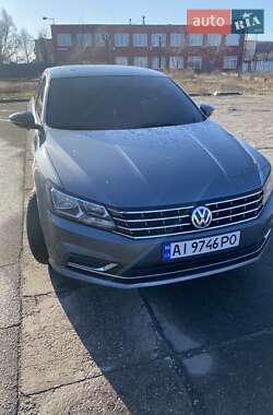 Седан Volkswagen Passat 2016 в Дніпрі