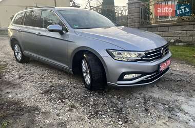 Універсал Volkswagen Passat 2019 в Бродах