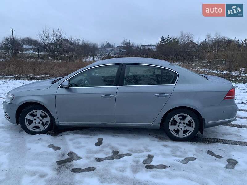 Седан Volkswagen Passat 2012 в Петропавловке
