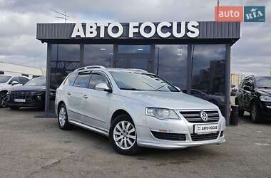 Универсал Volkswagen Passat 2010 в Киеве