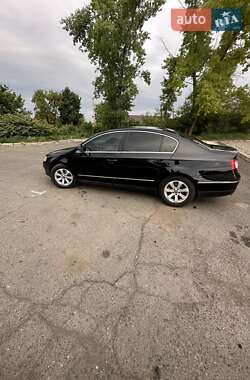 Седан Volkswagen Passat 2008 в Покровському