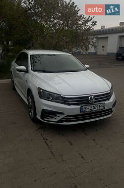Седан Volkswagen Passat 2016 в 