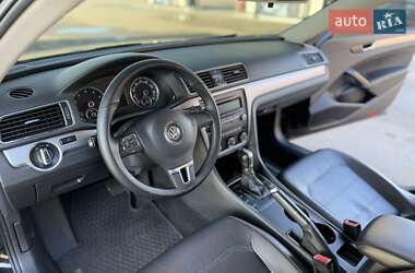 Седан Volkswagen Passat 2014 в Днепре