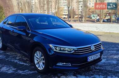 Седан Volkswagen Passat 2016 в Черкасах