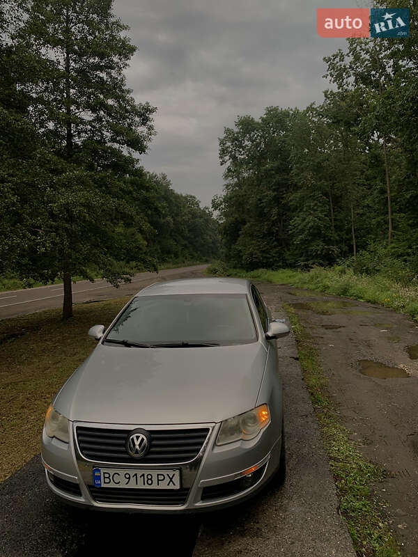 Седан Volkswagen Passat 2008 в Кам'янці-Бузькій