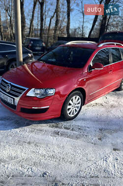 Універсал Volkswagen Passat 2010 в Іршаві