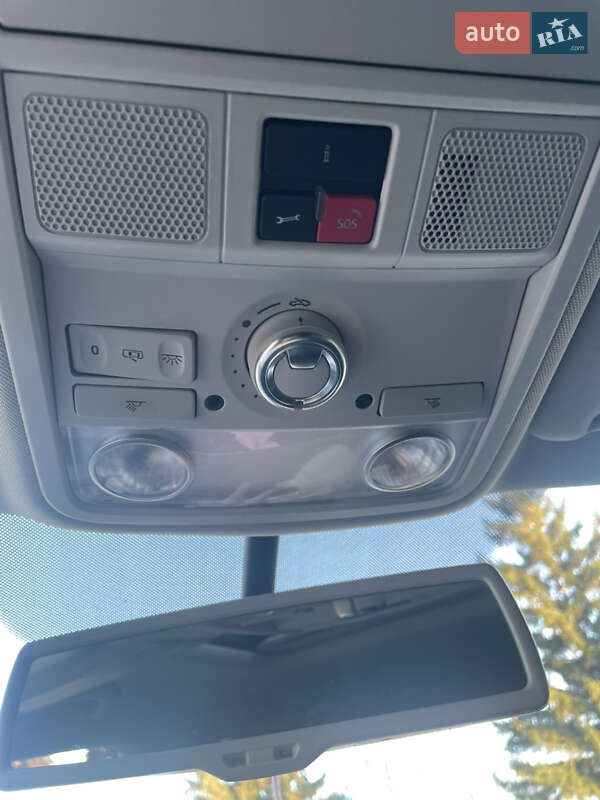 Седан Volkswagen Passat 2014 в Дубно