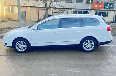 Універсал Volkswagen Passat 2008 в Кам'янець-Подільському