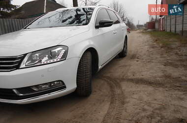 Універсал Volkswagen Passat 2014 в Харкові