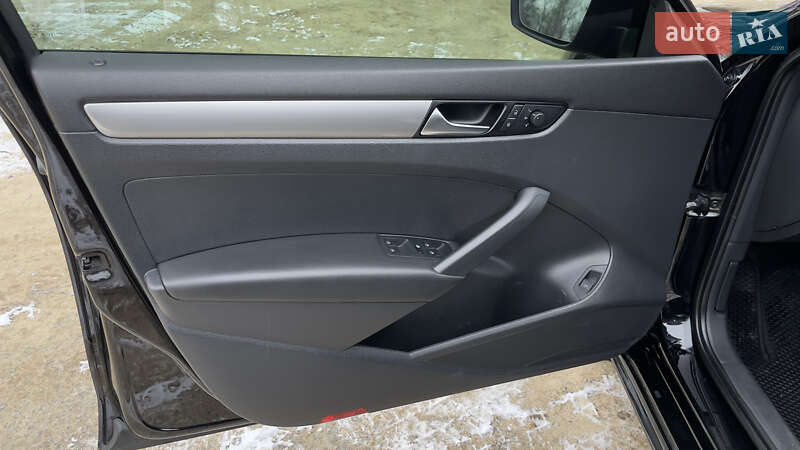 Седан Volkswagen Passat 2014 в Харькове