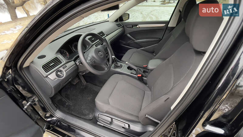 Седан Volkswagen Passat 2014 в Харькове