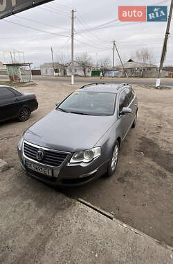 Універсал Volkswagen Passat 2007 в Олександрівці