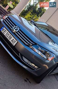 Седан Volkswagen Passat 2014 в Кривому Розі