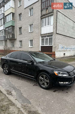 Седан Volkswagen Passat 2012 в Новгород-Сіверському