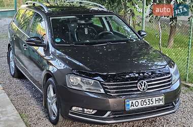 Універсал Volkswagen Passat 2012 в Ужгороді