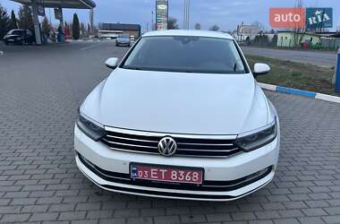 Седан Volkswagen Passat 2017 в Львове