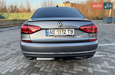 Седан Volkswagen Passat 2017 в Дніпрі