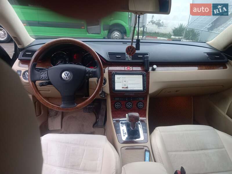 Седан Volkswagen Passat 2006 в Кельменцях